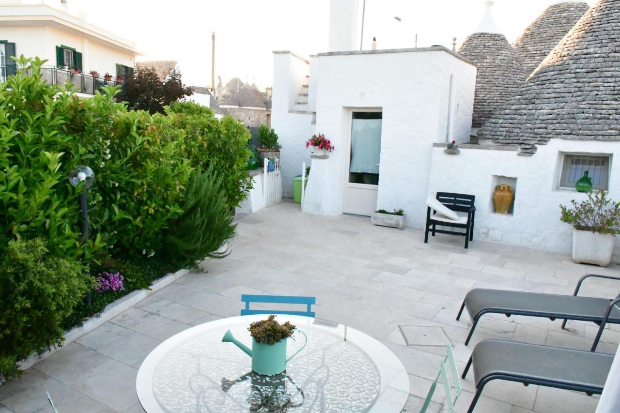 I trulli del fattore Locorotondo Esterno foto